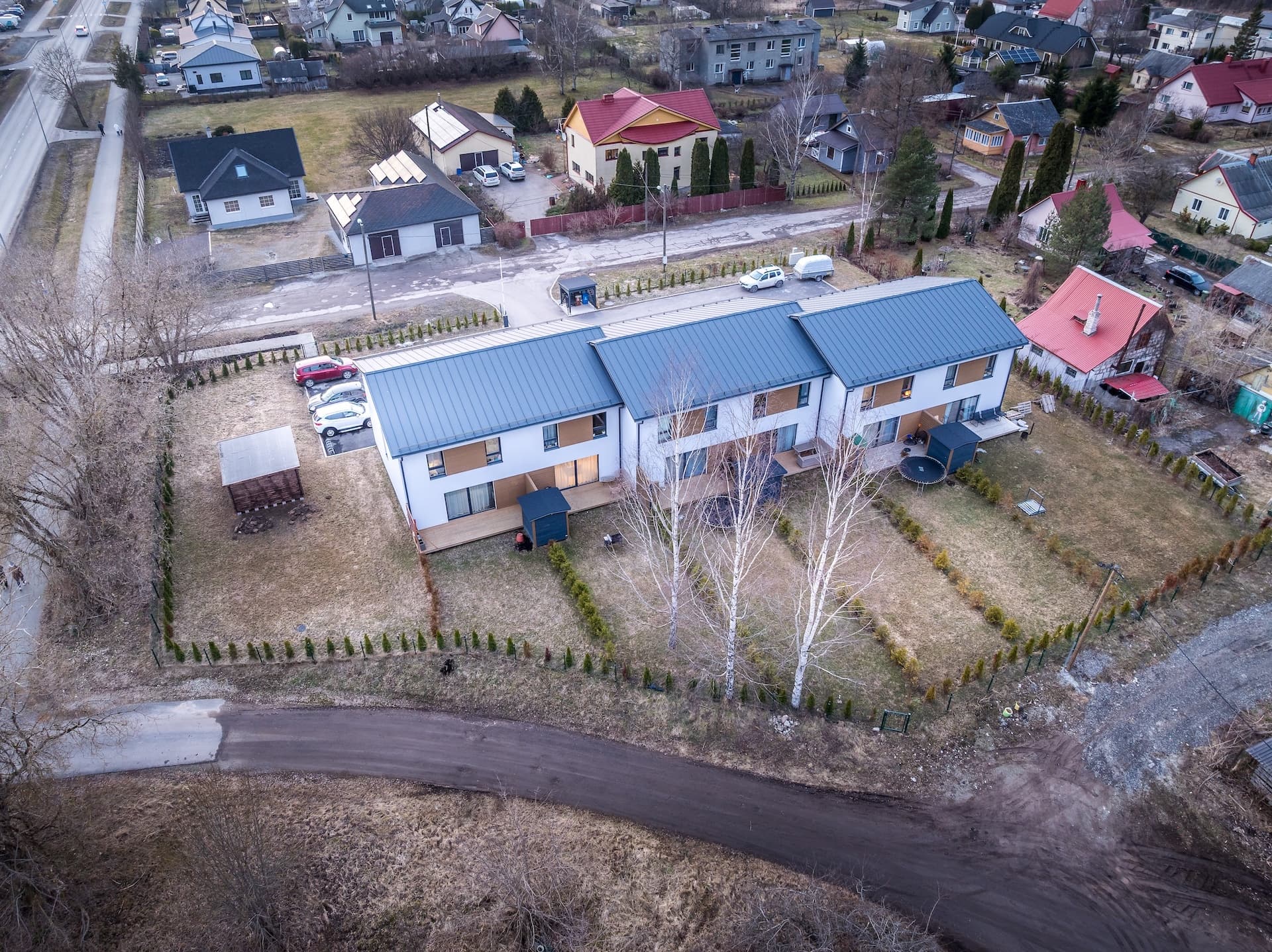 Narva mnt 117 Jõhvi (üks boks)